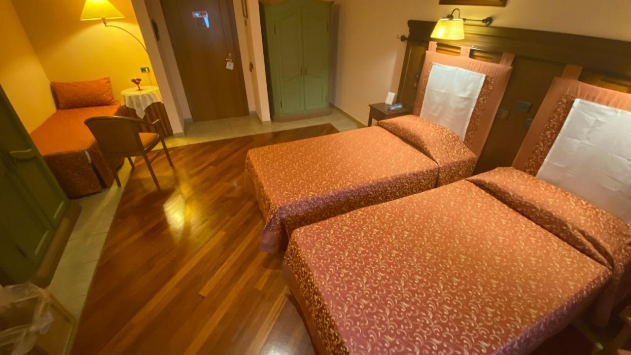 Relais Abbazia Santa Anastasia Resort & Winery カステルブオーノ エクステリア 写真