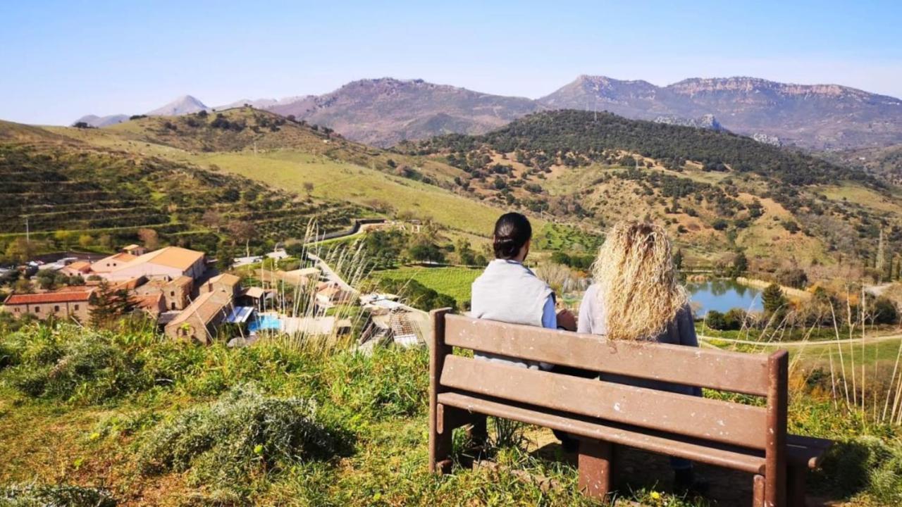 Relais Abbazia Santa Anastasia Resort & Winery カステルブオーノ エクステリア 写真
