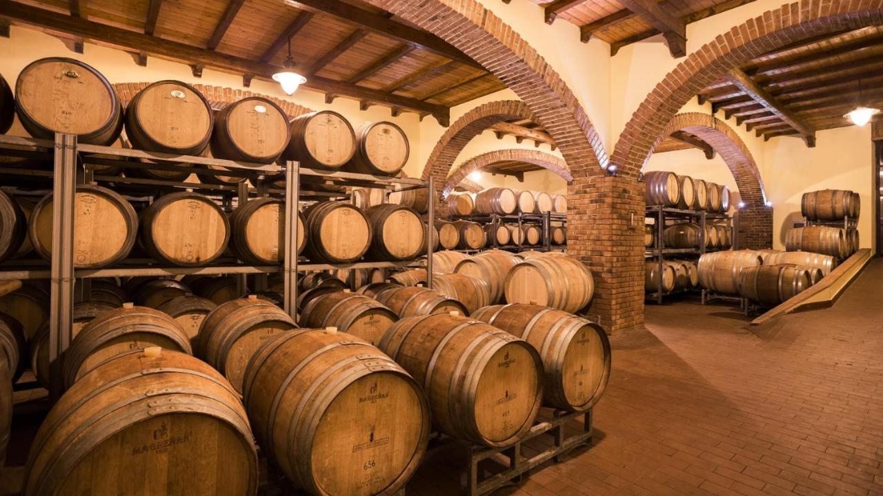 Relais Abbazia Santa Anastasia Resort & Winery カステルブオーノ エクステリア 写真