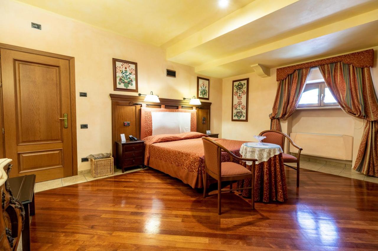 Relais Abbazia Santa Anastasia Resort & Winery カステルブオーノ エクステリア 写真