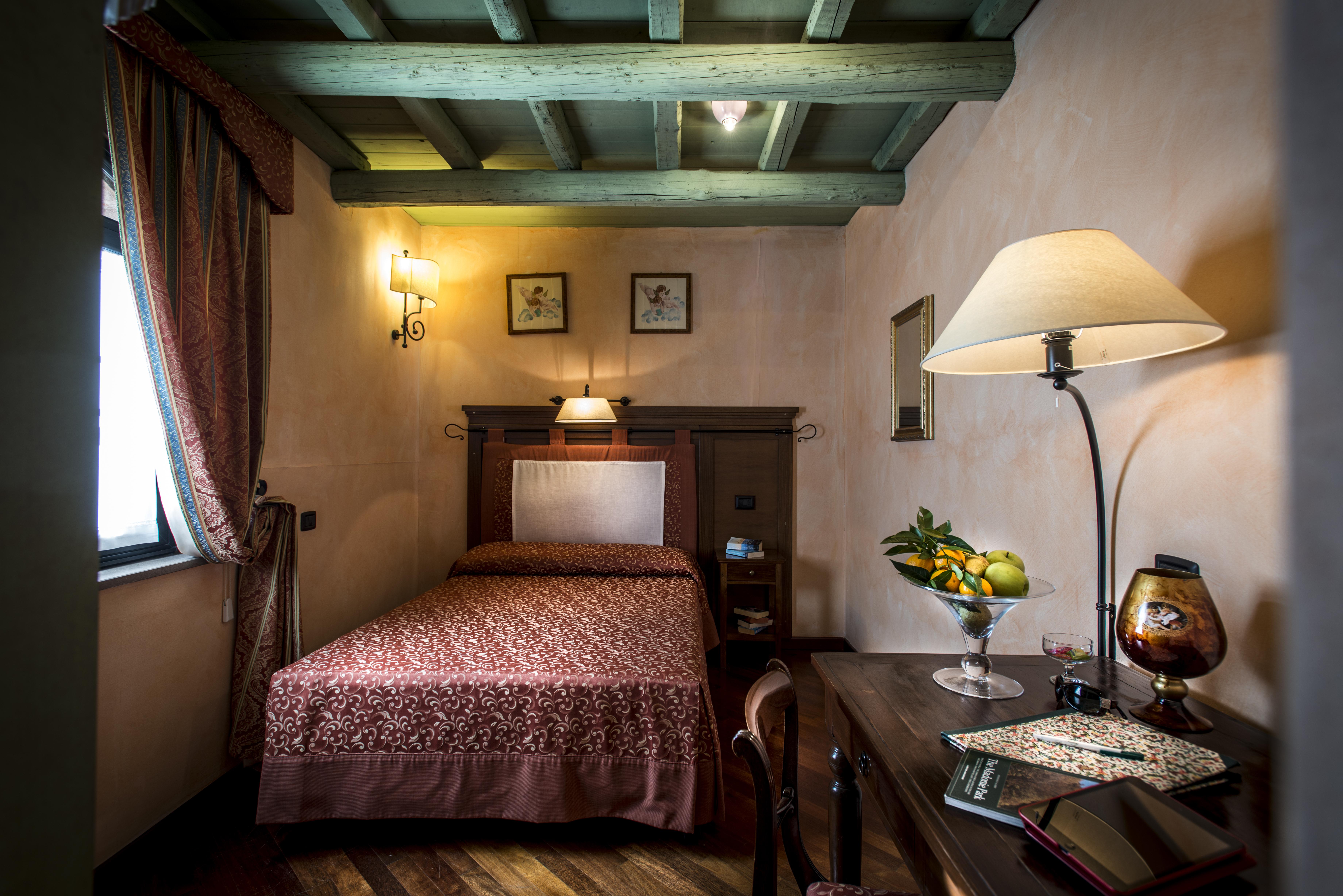 Relais Abbazia Santa Anastasia Resort & Winery カステルブオーノ エクステリア 写真